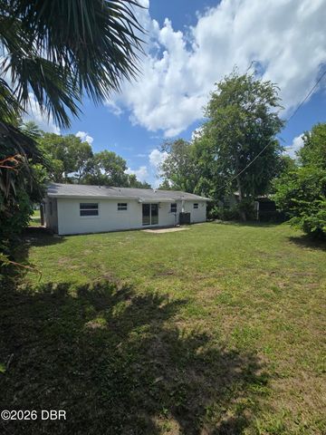 506 Cambridge Circle, South Daytona, FL 32119