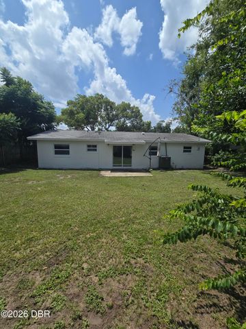 506 Cambridge Circle, South Daytona, FL 32119