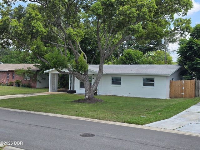 506 Cambridge Circle, South Daytona, FL 32119