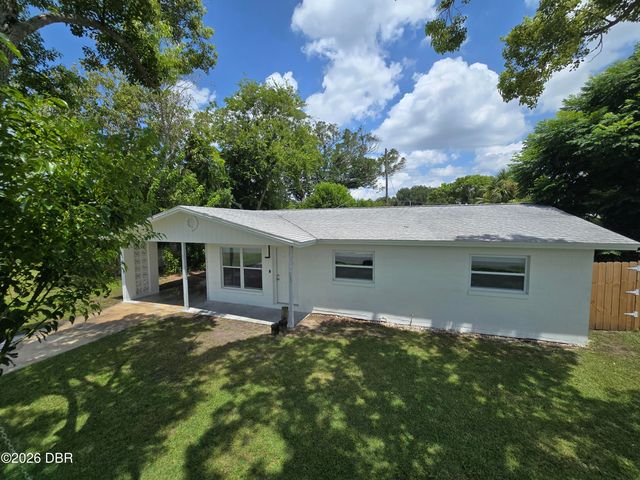 506 Cambridge Circle, South Daytona, FL 32119