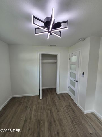 506 Cambridge Circle, South Daytona, FL 32119