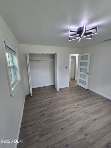 506 Cambridge Circle, South Daytona, FL 32119