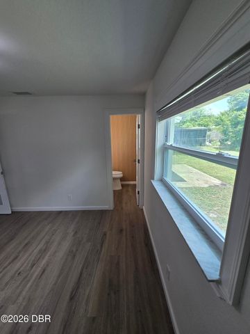 506 Cambridge Circle, South Daytona, FL 32119