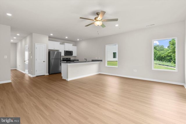 8125 BARTHOLOMEW CT, Baltimore, MD 21206