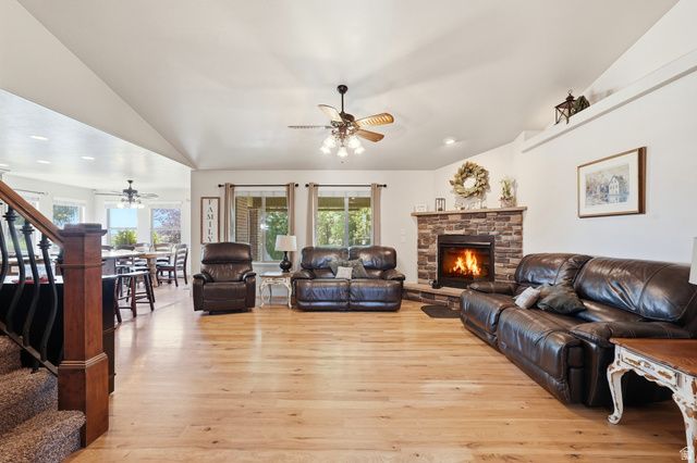 1477 N 1575 W, Clinton, UT 84015