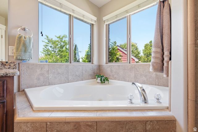 1477 N 1575 W, Clinton, UT 84015