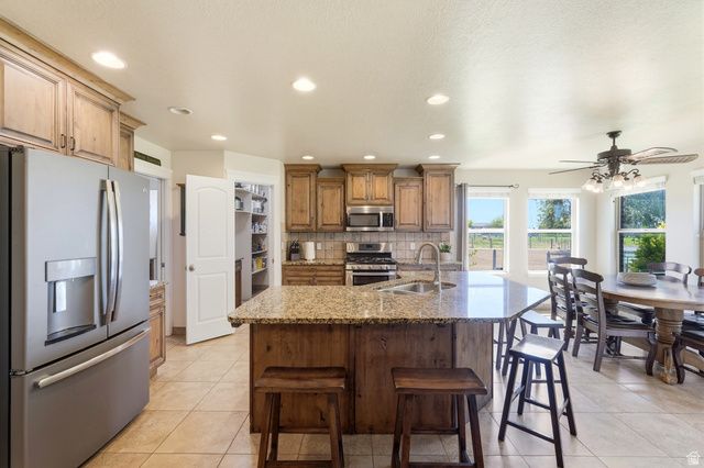 1477 N 1575 W, Clinton, UT 84015