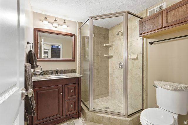 1477 N 1575 W, Clinton, UT 84015