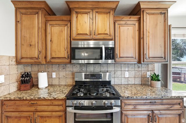 1477 N 1575 W, Clinton, UT 84015