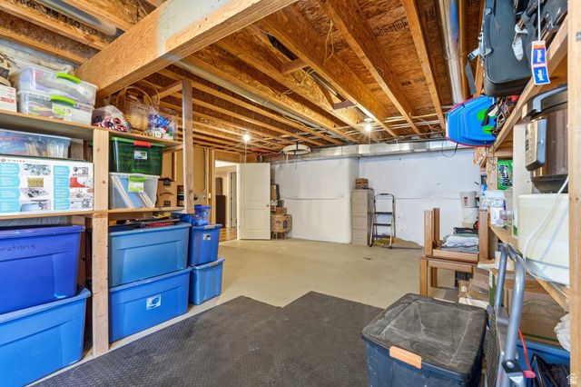1477 N 1575 W, Clinton, UT 84015