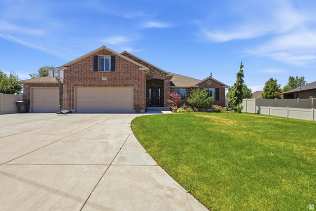 1477 N 1575 W, Clinton, UT 84015