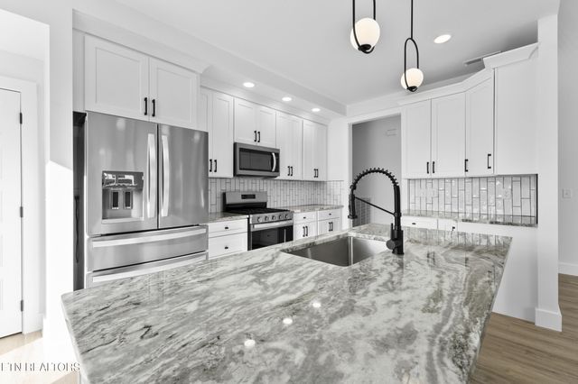 2332 Sydney Court, Morristown, TN 37814