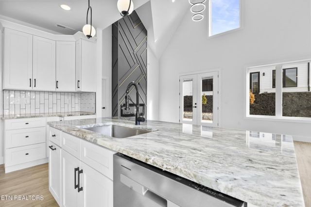 2332 Sydney Court, Morristown, TN 37814