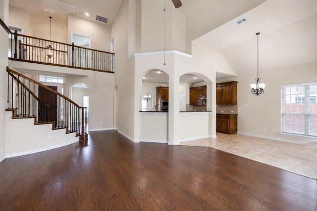 9828 Milkweed Lane, Fort Worth, TX 76177