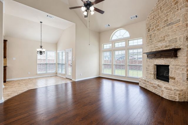 9828 Milkweed Lane, Fort Worth, TX 76177