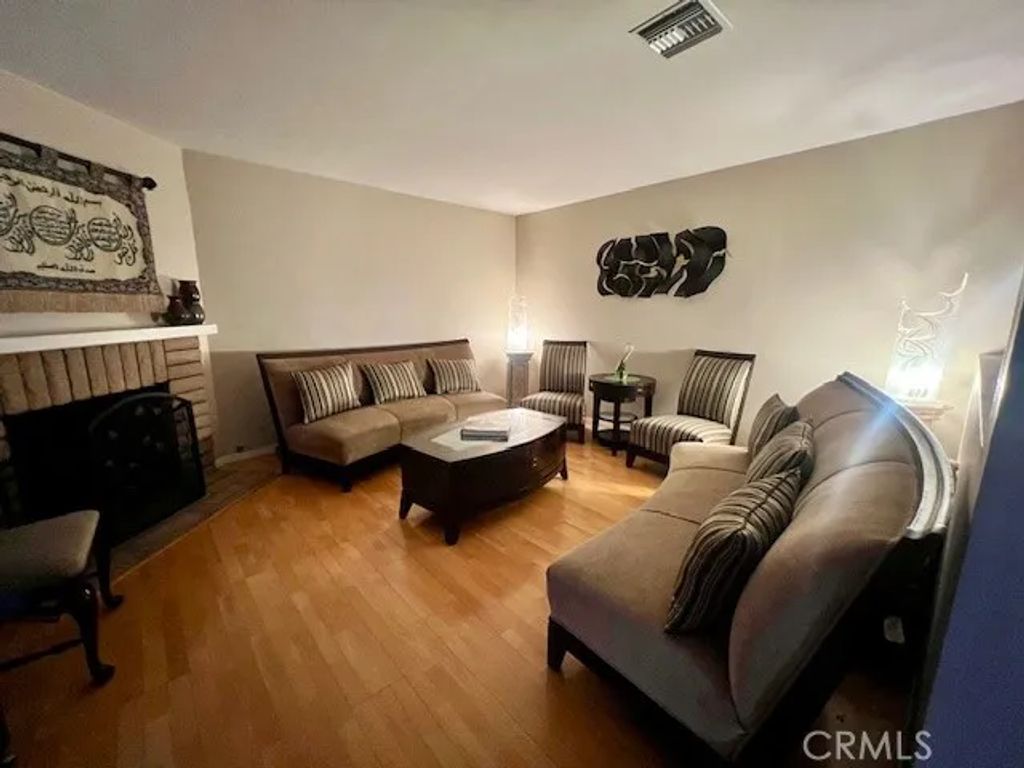 15654 Hillview Lane 18, Granada Hills, CA 91344