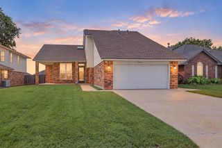 9301 Buttonwood Avenue, Moore, OK 73160