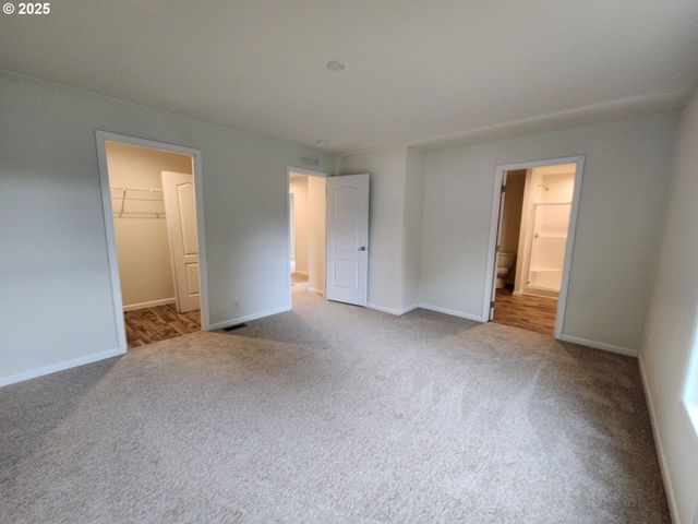 18780 S Central Point Rd 37, Oregon City, OR 97045