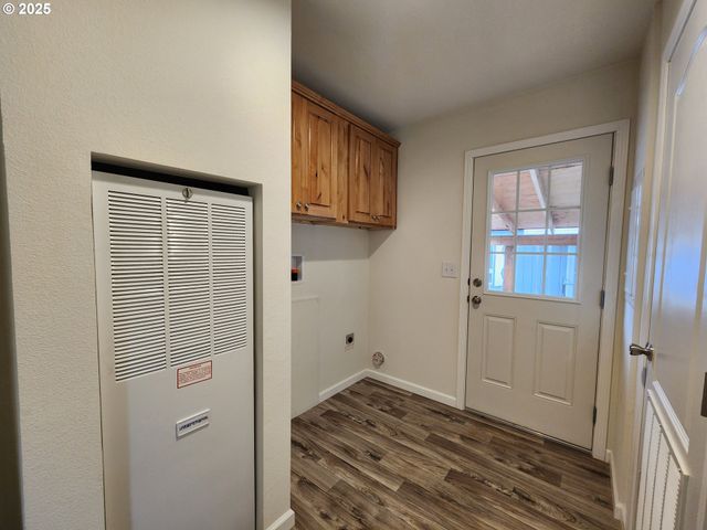 18780 S Central Point Rd 37, Oregon City, OR 97045