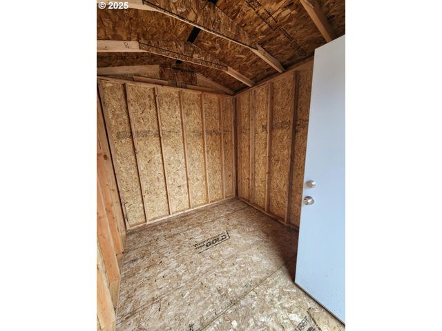 18780 S Central Point Rd 37, Oregon City, OR 97045