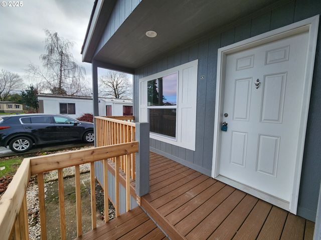 18780 S Central Point Rd 37, Oregon City, OR 97045