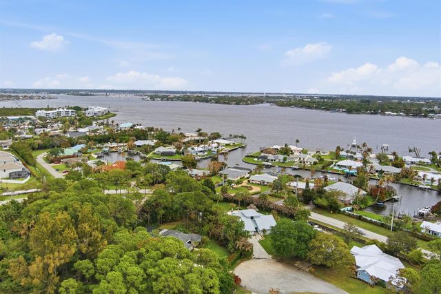 1250 SW Carl Metz Lane, Palm City, FL 34990