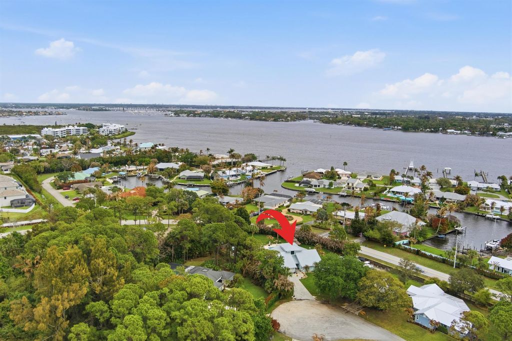 1250 SW Carl Metz Lane, Palm City, FL 34990