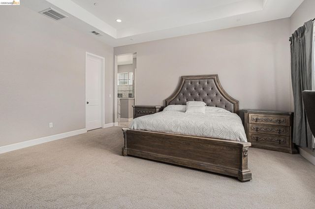 5010 Neroly Rd, Oakley, CA 94561