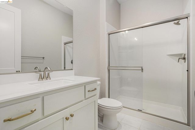 5010 Neroly Rd, Oakley, CA 94561