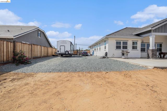 5010 Neroly Rd, Oakley, CA 94561