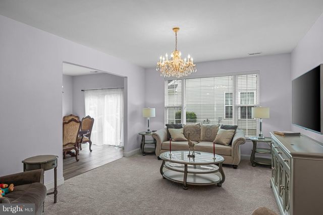 33 HIBISCUS DR, Marlton, NJ 08053