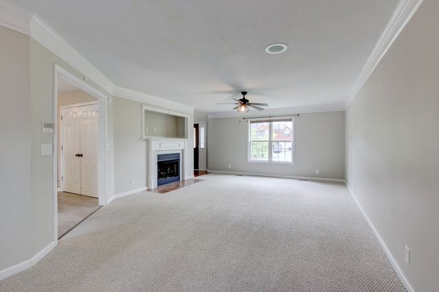 2478 Hattington Dr, Clarksville, TN 37042
