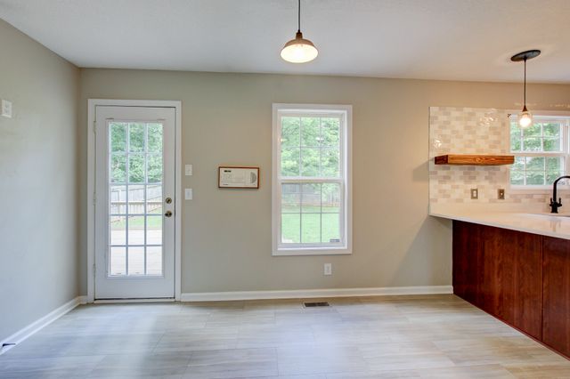 2478 Hattington Dr, Clarksville, TN 37042