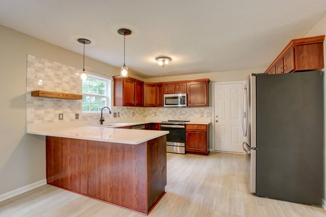 2478 Hattington Dr, Clarksville, TN 37042