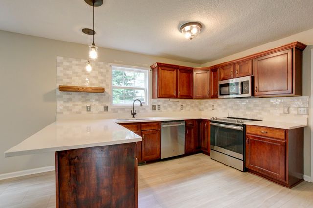 2478 Hattington Dr, Clarksville, TN 37042