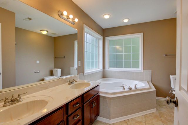 2478 Hattington Dr, Clarksville, TN 37042