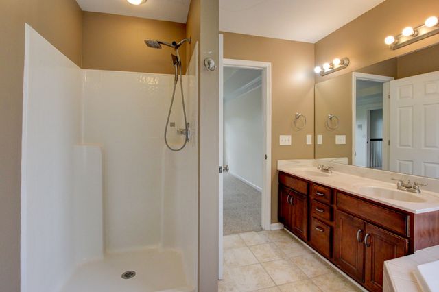 2478 Hattington Dr, Clarksville, TN 37042
