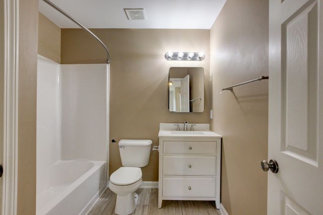 2478 Hattington Dr, Clarksville, TN 37042