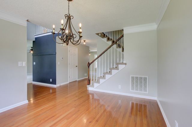2478 Hattington Dr, Clarksville, TN 37042