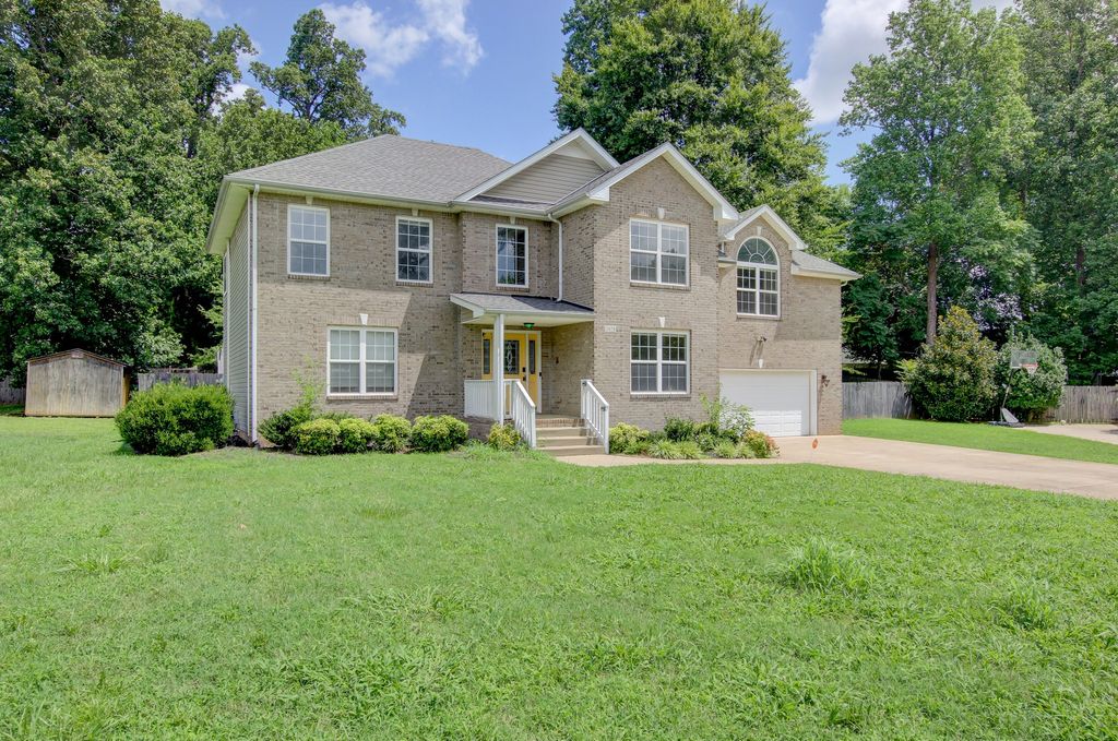 2478 Hattington Dr, Clarksville, TN 37042