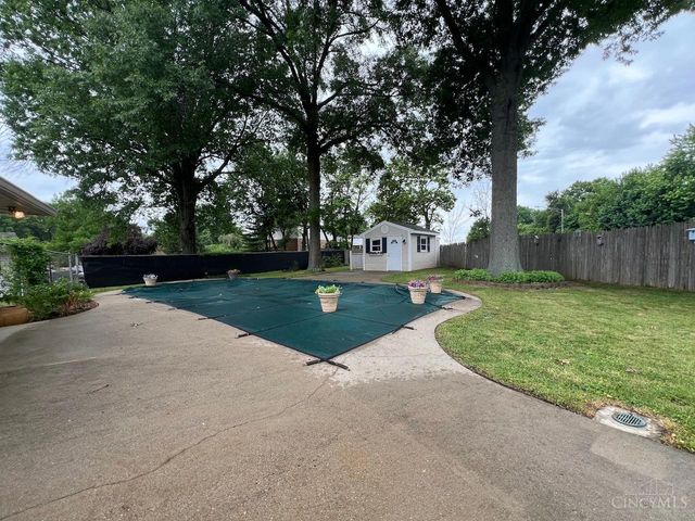 8575 Kentland Court, Amberley, OH 45236