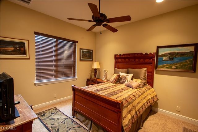 447 Avalon DR, Cape Coral, FL 33904