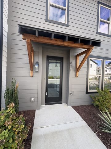 609 Wallace Ct, Nashville, TN 37211