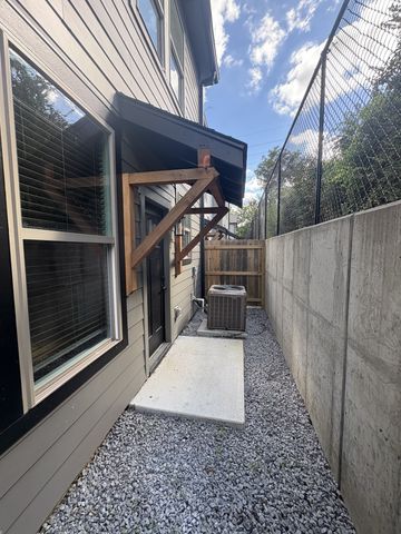 609 Wallace Ct, Nashville, TN 37211