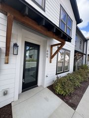 609 Wallace Ct, Nashville, TN 37211