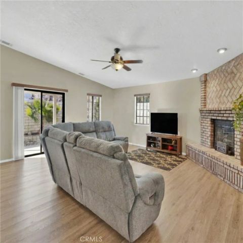 12790 Amberwood, Victorville, CA 92395