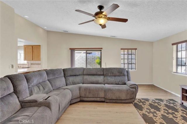 12790 Amberwood, Victorville, CA 92395