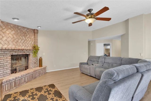 12790 Amberwood, Victorville, CA 92395