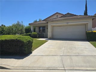 24799 Oakhurst Court, Murrieta, CA 92563