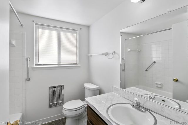 240 Park Street, Pinckney Village, MI 48169